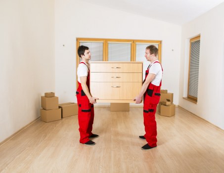 Fast local moving service preparing for urgent relocation